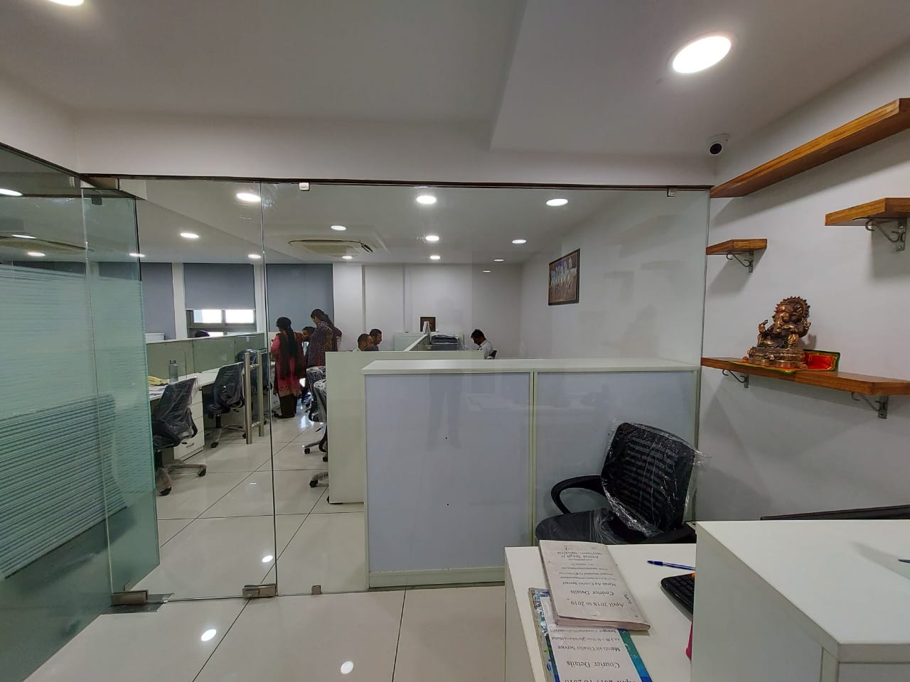 Office 1556 Sq. Ft. Commercial Office for Rent in Vastrapur Ahmedabad - Media 6