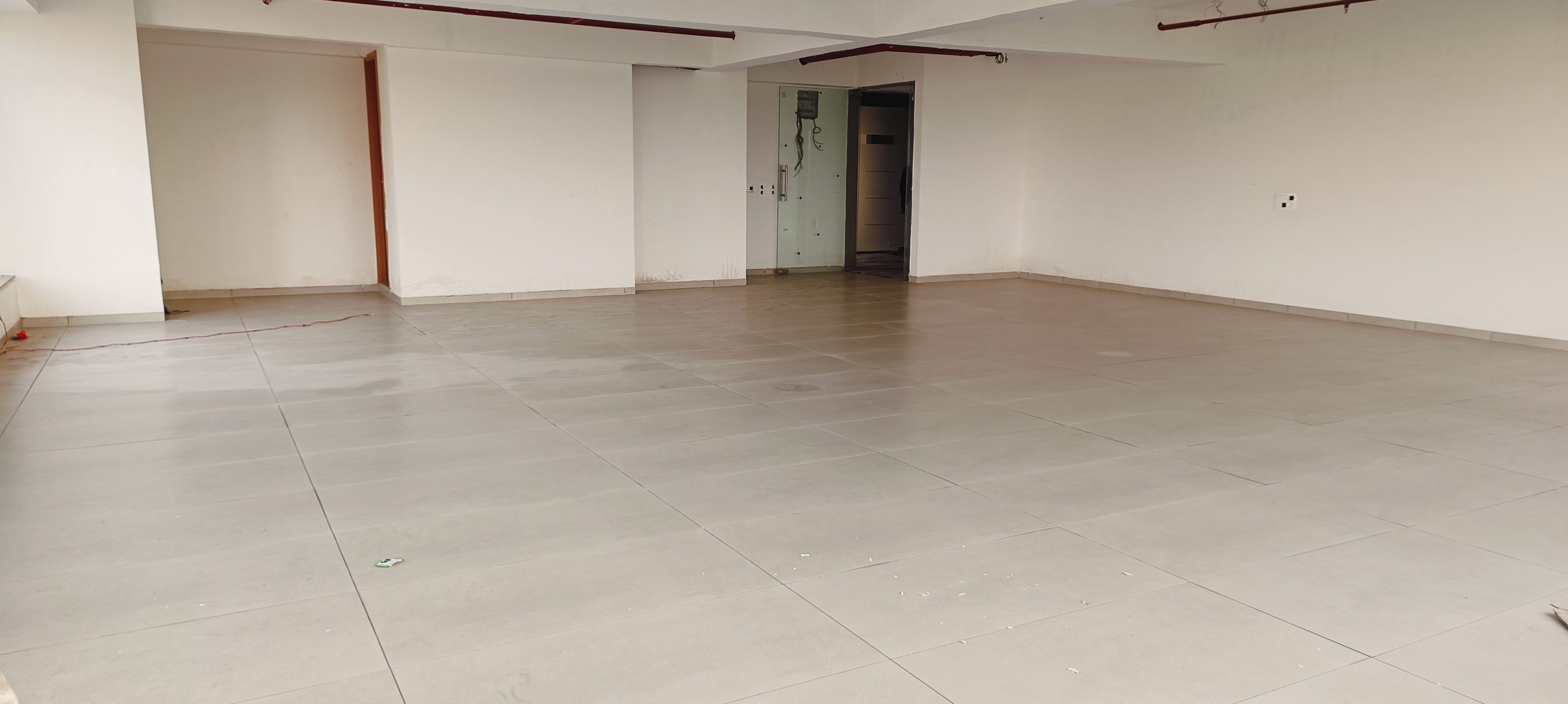 Office 3300 Sq. Ft. Commercial Office for Rent in Vaishnodevi Ahmedabad