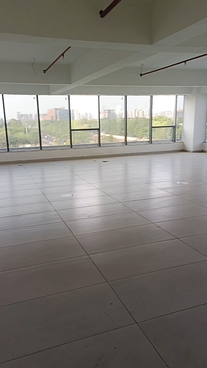 Office 3300 Sq. Ft. Commercial Office for Rent in Vaishnodevi Ahmedabad - Media 2
