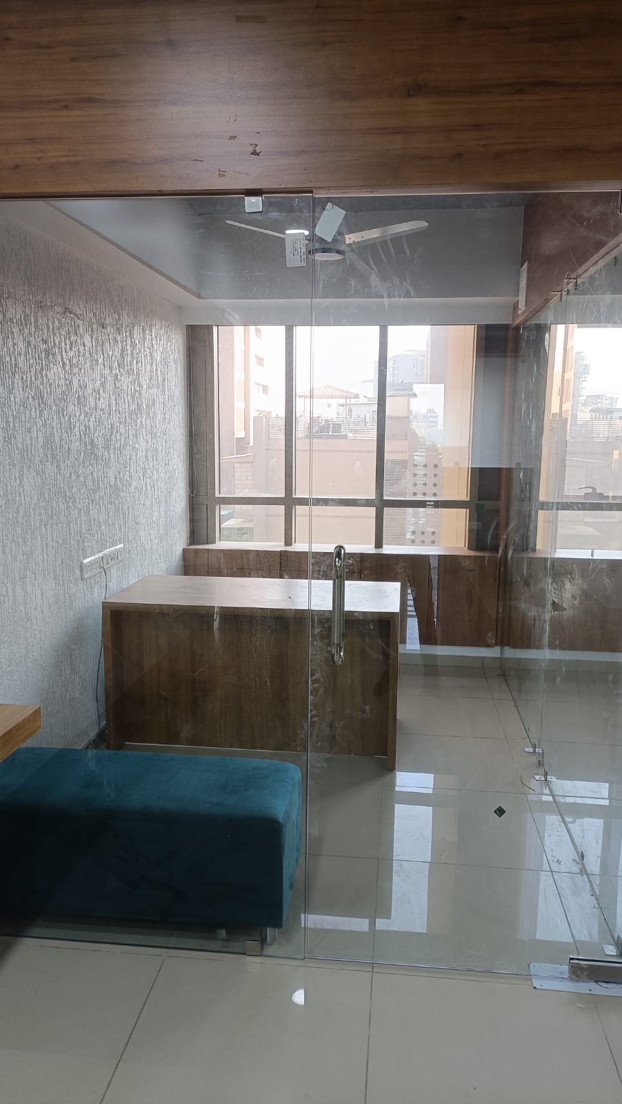 Office 822 Sq. Ft. Commercial Office for Rent in Rajpath Rangoli Road Ahmedabad