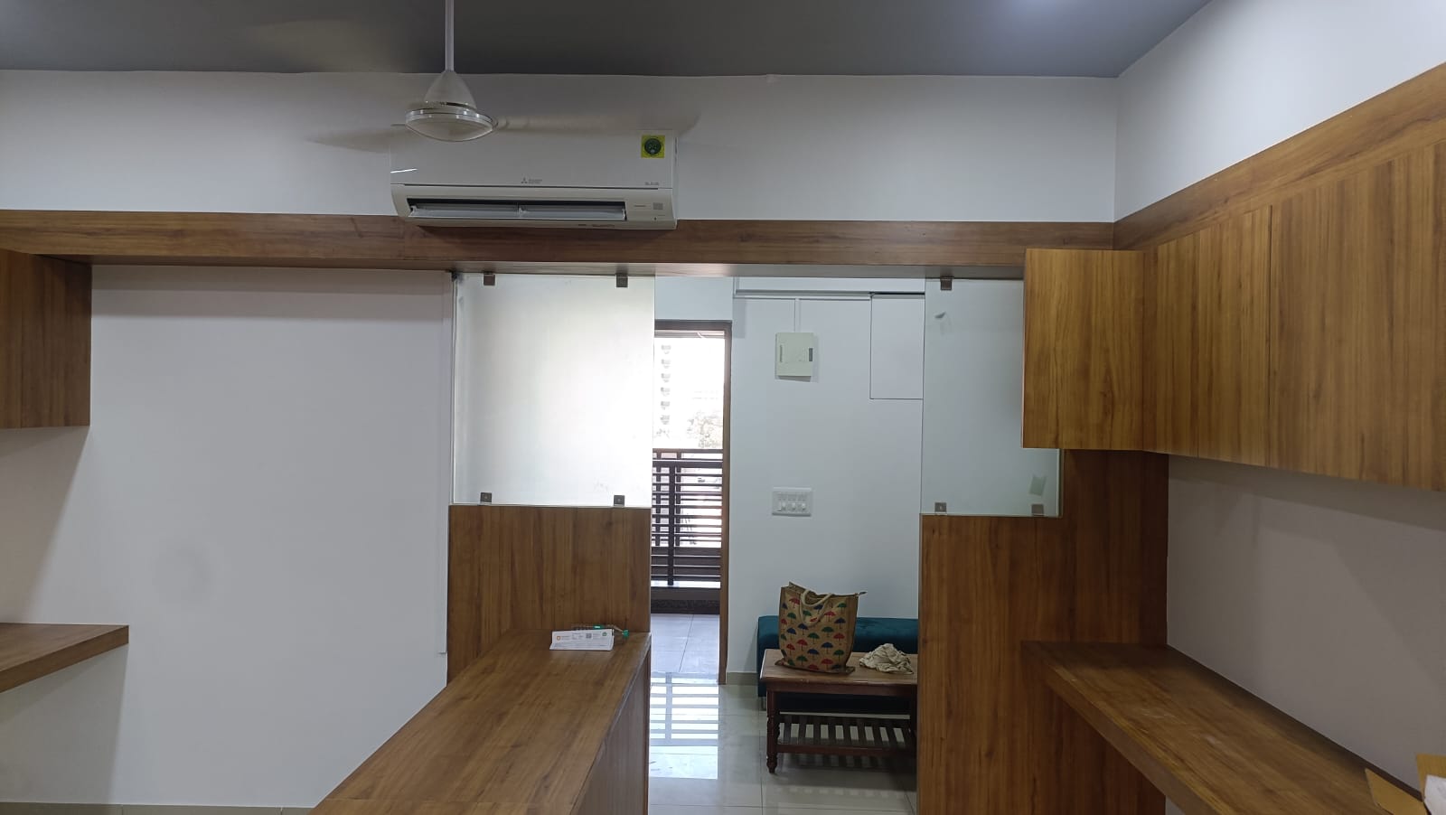 Office 822 Sq. Ft. Commercial Office for Rent in Rajpath Rangoli Road Ahmedabad - Media 3