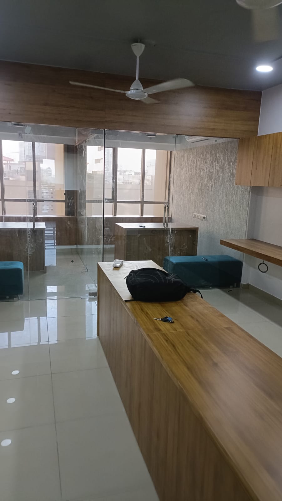 Office 822 Sq. Ft. Commercial Office for Rent in Rajpath Rangoli Road Ahmedabad - Media 5