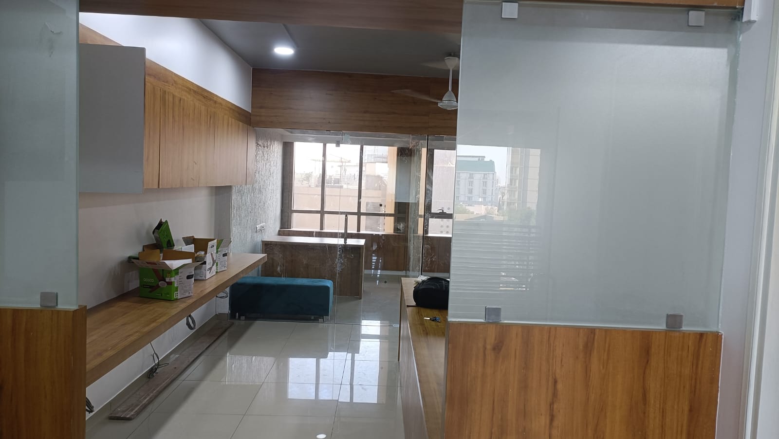 Office 822 Sq. Ft. Commercial Office for Rent in Rajpath Rangoli Road Ahmedabad - Media 8