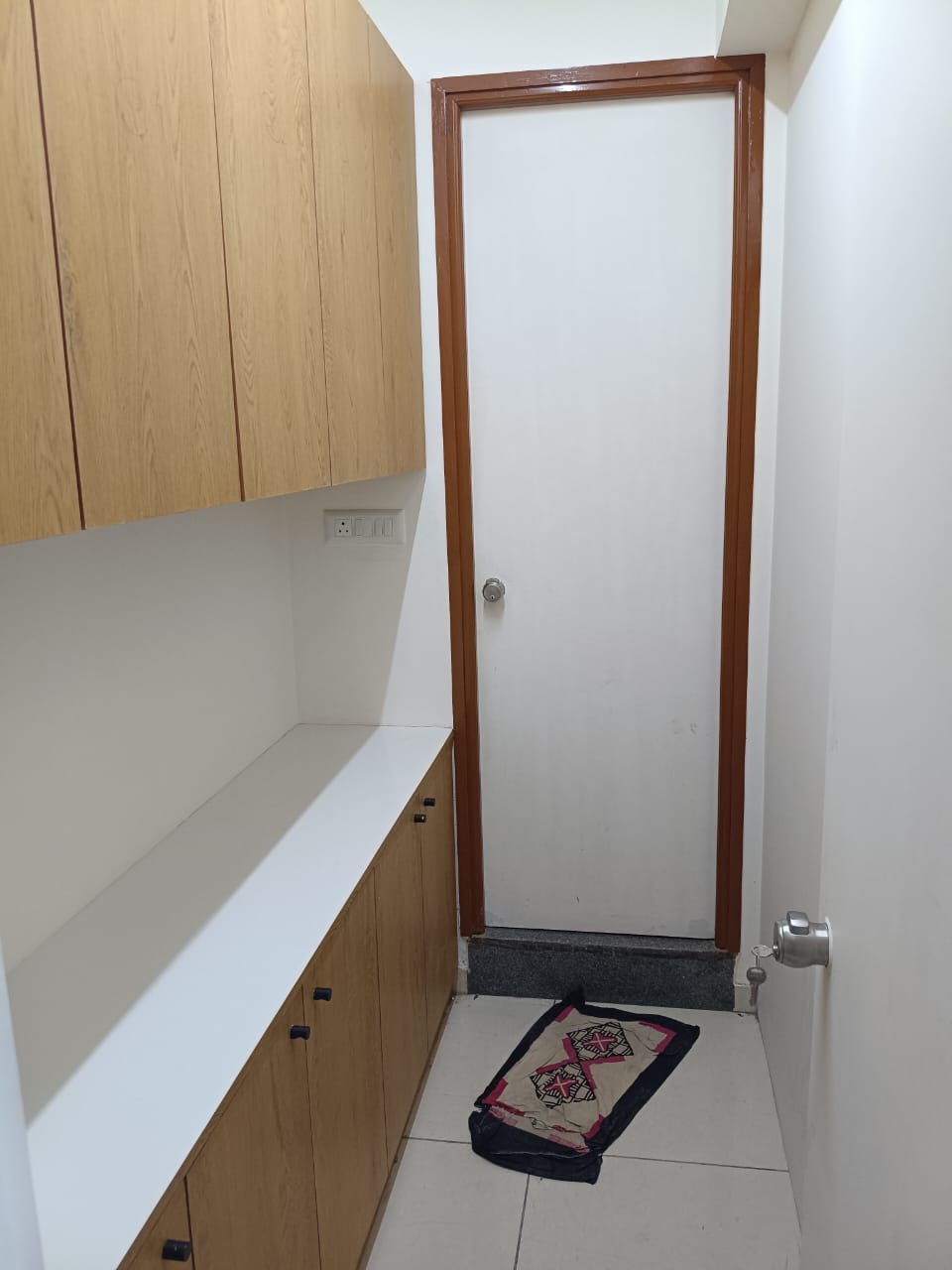 Office 824 Sq. Ft. Commercial Office for Rent in Ambli T Junction Ahmedabad - Media 3