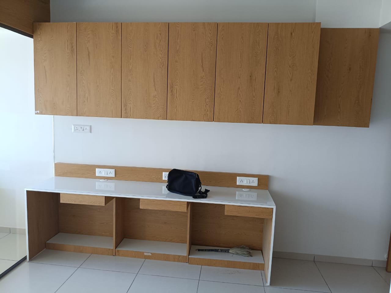 Office 824 Sq. Ft. Commercial Office for Rent in Ambli T Junction Ahmedabad - Media 5