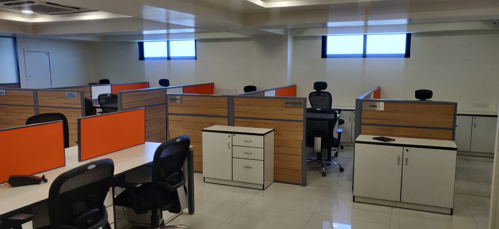 Office 3536 Sq. Ft. Commercial Office for Rent in Thaltej Ahmedabad