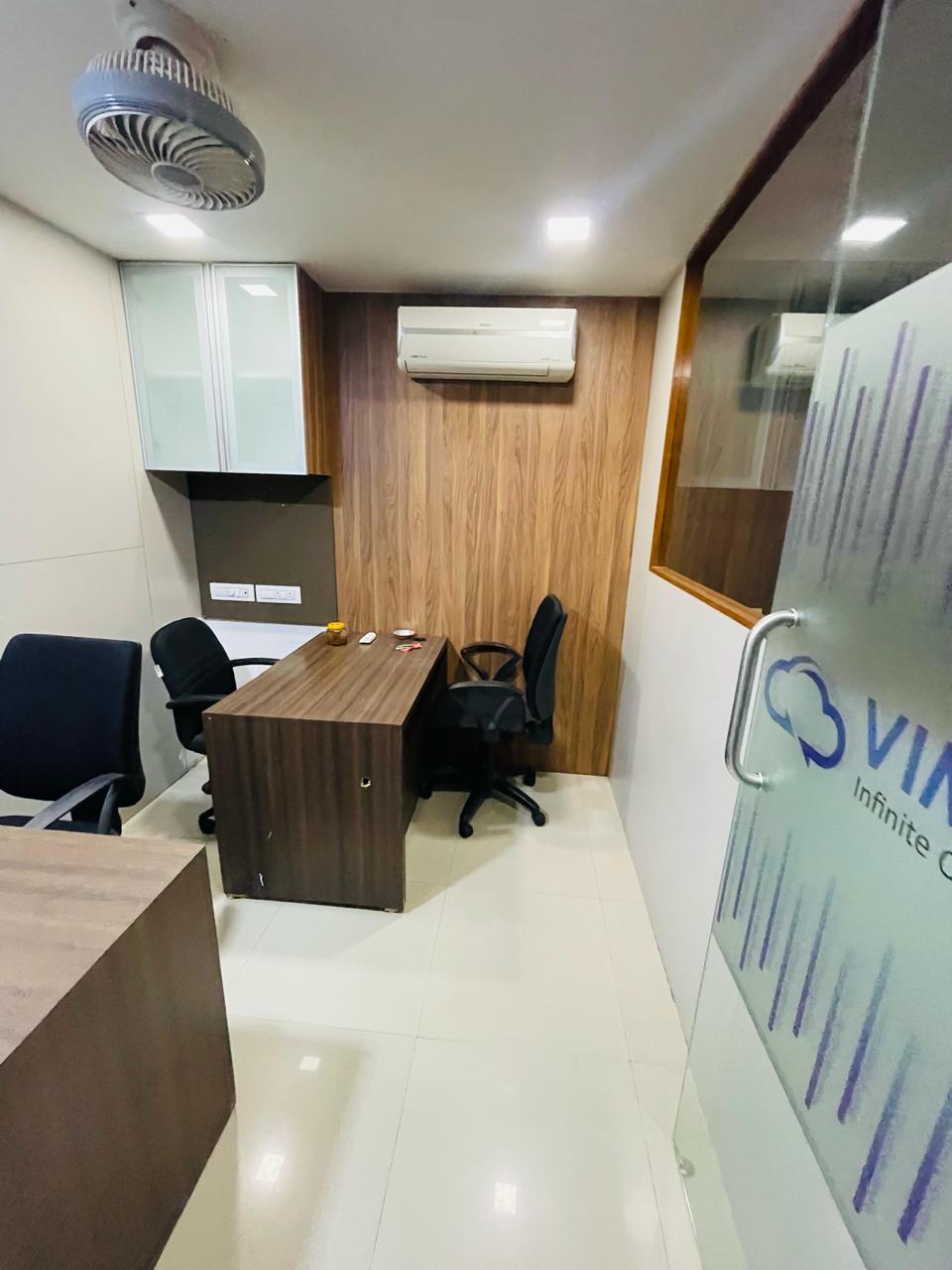 Office 1311 Sq. Ft. Commercial Office for Rent in Science City Ahmedabad - Media 5