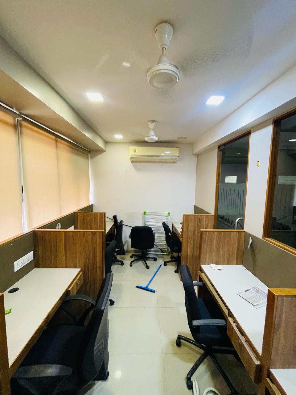 Office 1311 Sq. Ft. Commercial Office for Rent in Science City Ahmedabad - Media 10