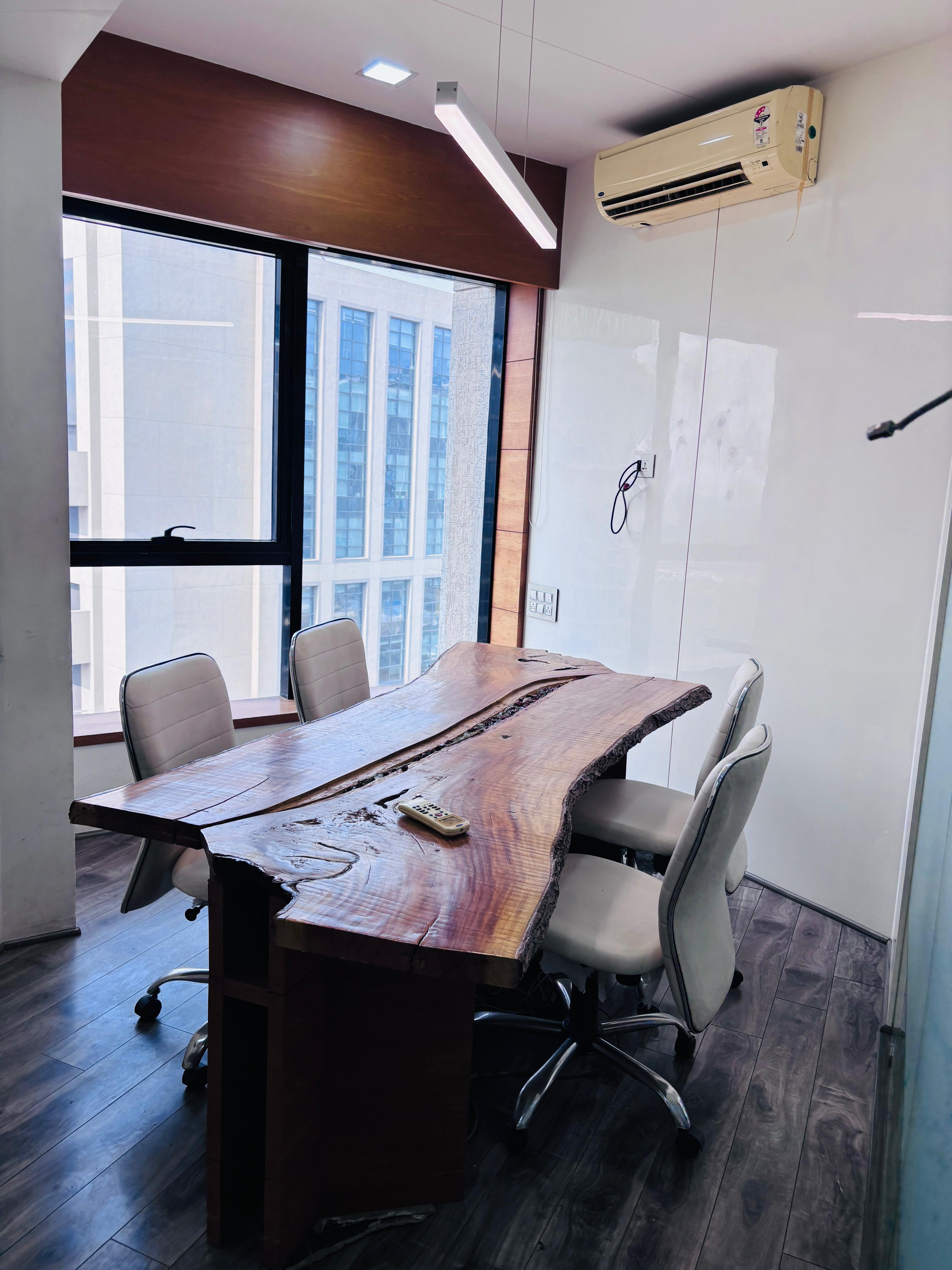 Office 1502 Sq. Ft. Commercial Office for Rent in Prahladnagar Ahmedabad - Media 5