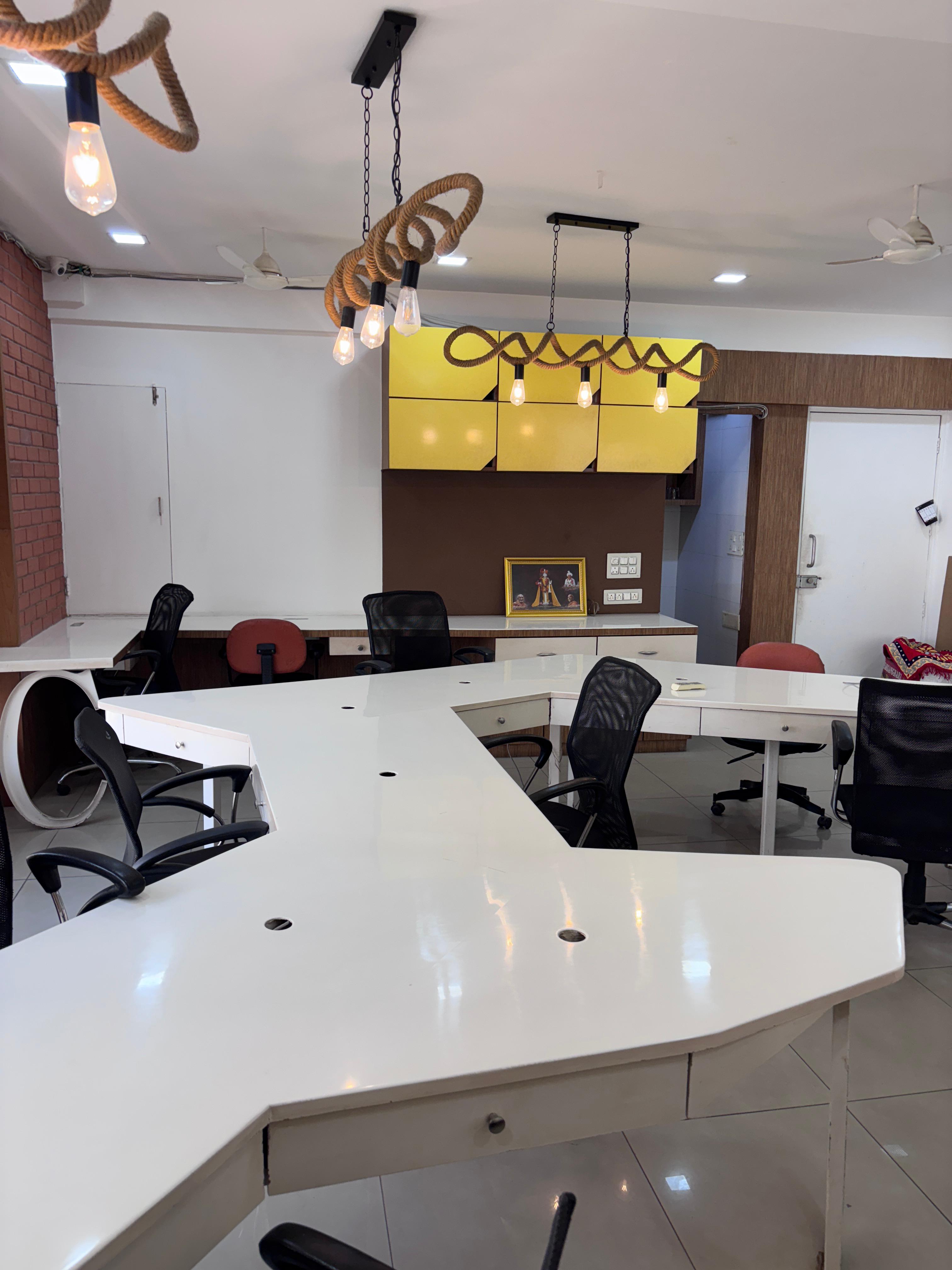 Office 1502 Sq. Ft. Commercial Office for Rent in Prahladnagar Ahmedabad - Media 6