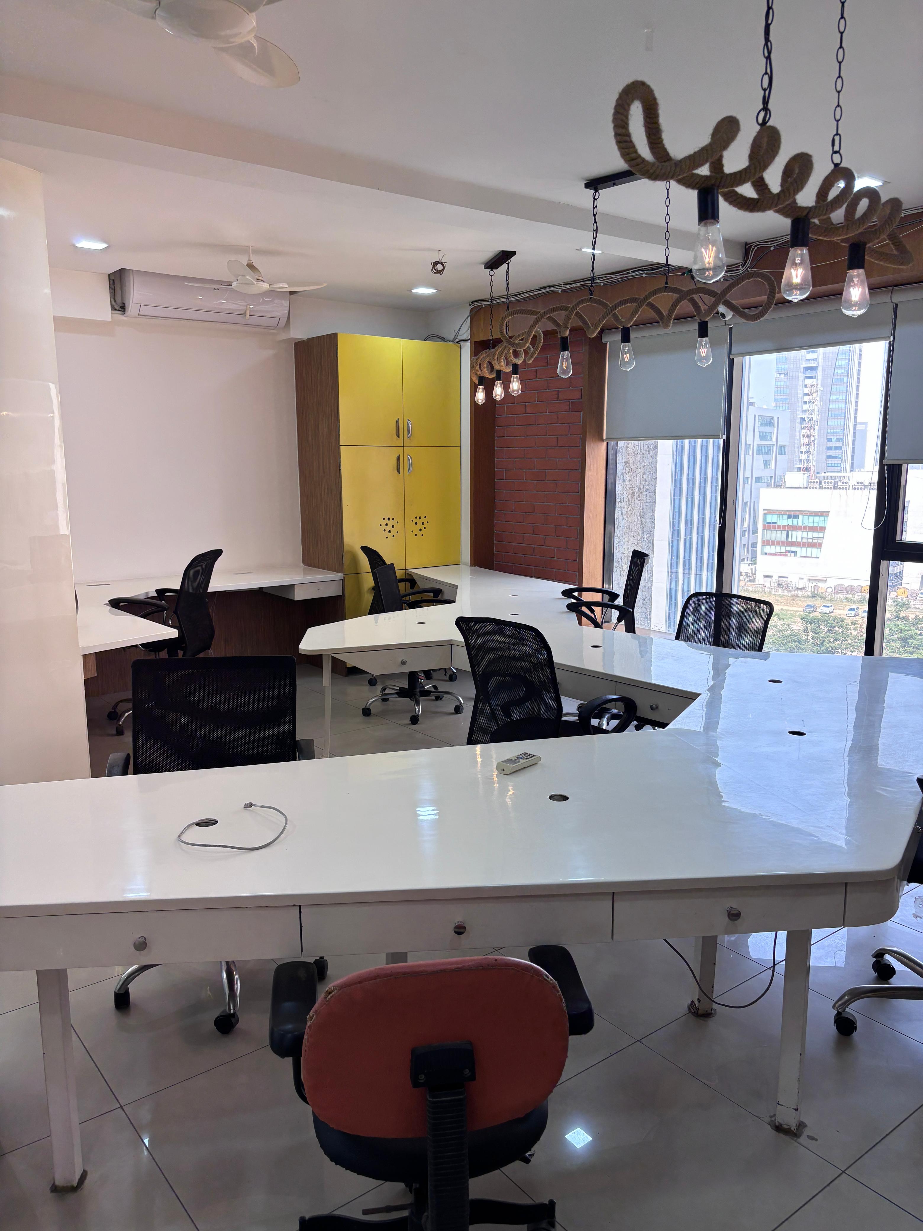 Office 1502 Sq. Ft. Commercial Office for Rent in Prahladnagar Ahmedabad - Media 8