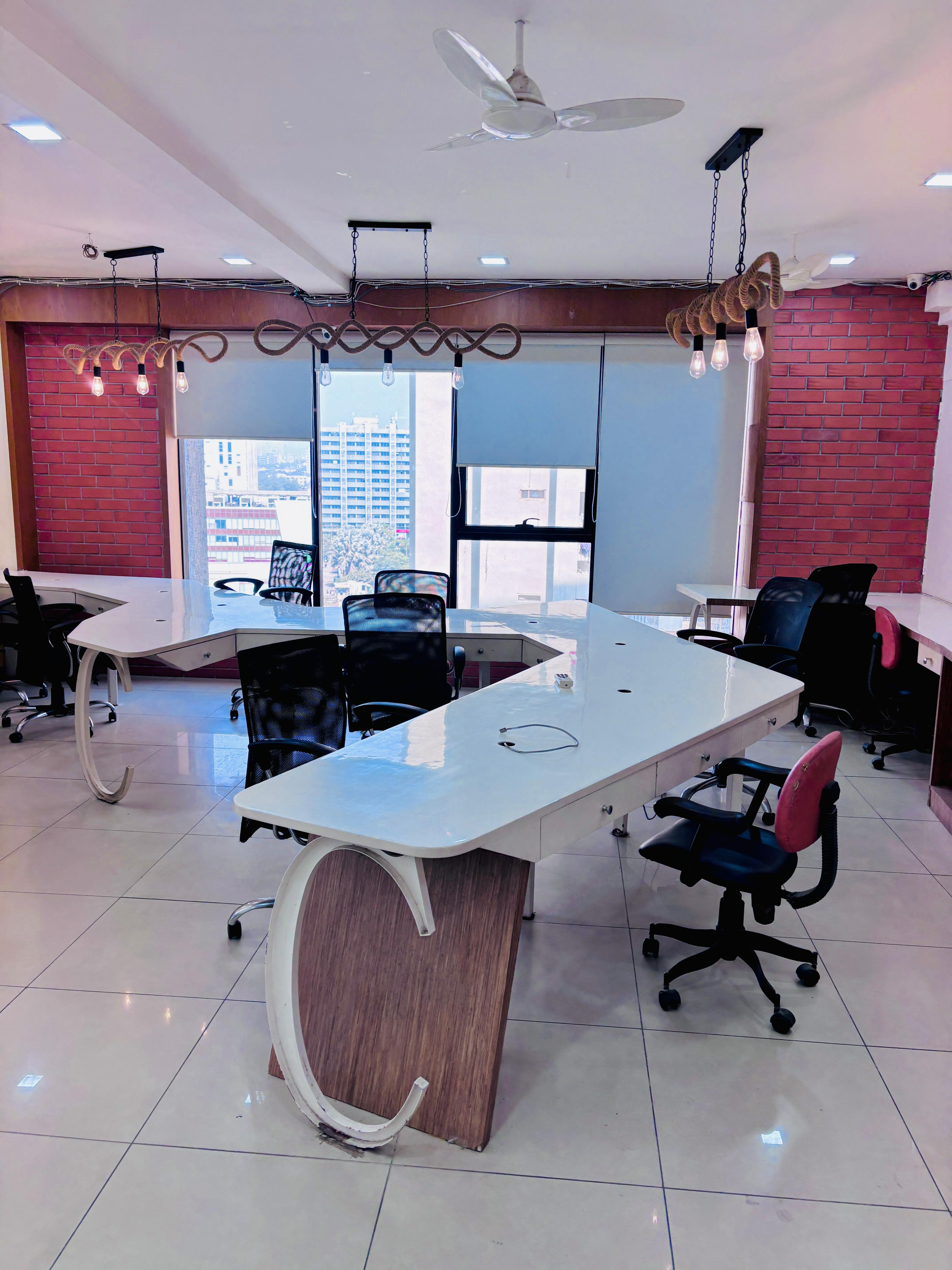 Office 1502 Sq. Ft. Commercial Office for Rent in Prahladnagar Ahmedabad - Media 9