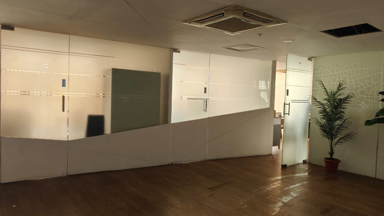 Office 4000 Sq. Ft. Commercial Office for Rent in Prahladnagar Ahmedabad - Media 5