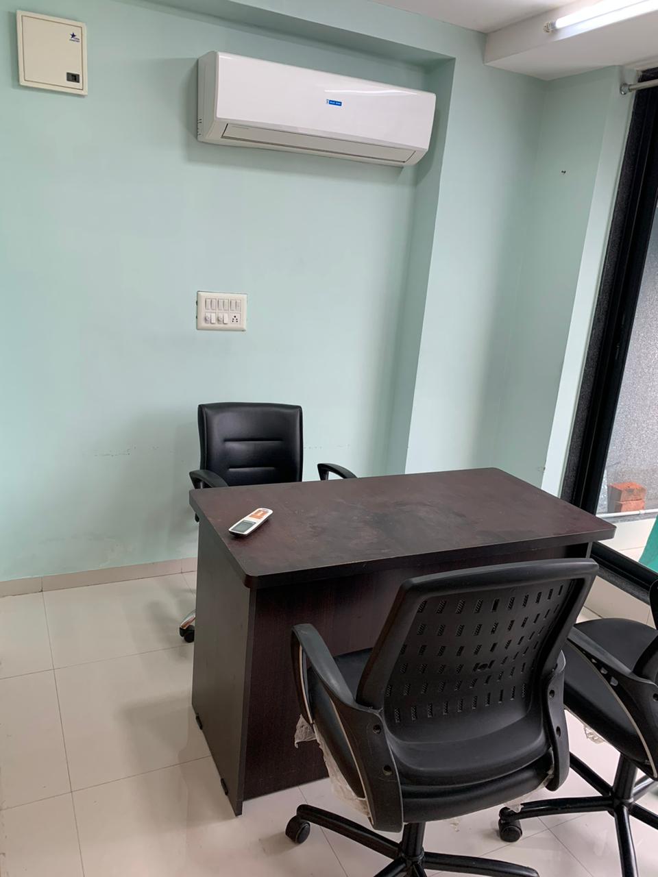 Office 800 Sq. Ft. Commercial Office for Rent in Gota Ahmedabad - Media 13