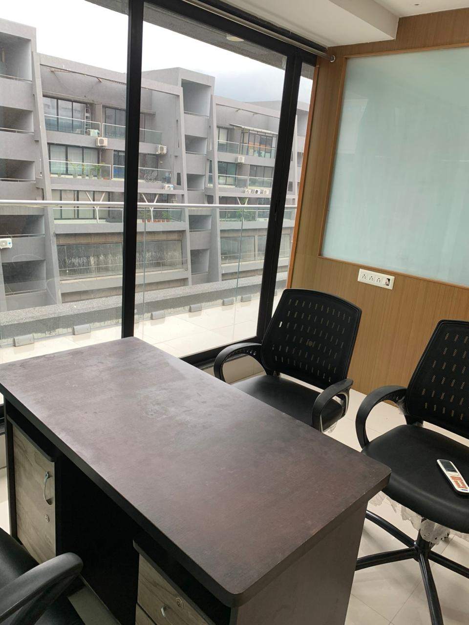 Office 800 Sq. Ft. Commercial Office for Rent in Gota Ahmedabad - Media 12