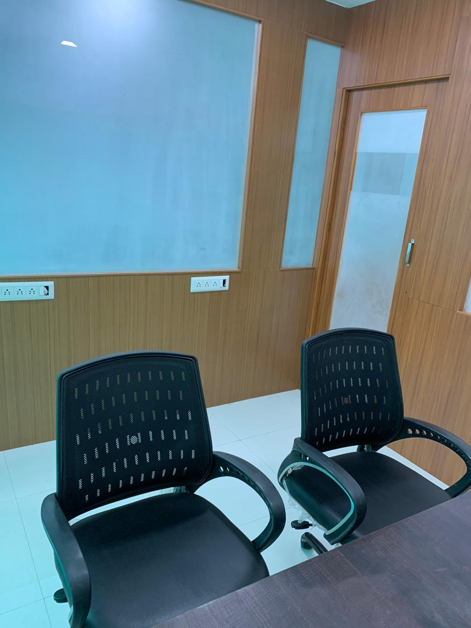 Office 800 Sq. Ft. Commercial Office for Rent in Gota Ahmedabad - Media 7