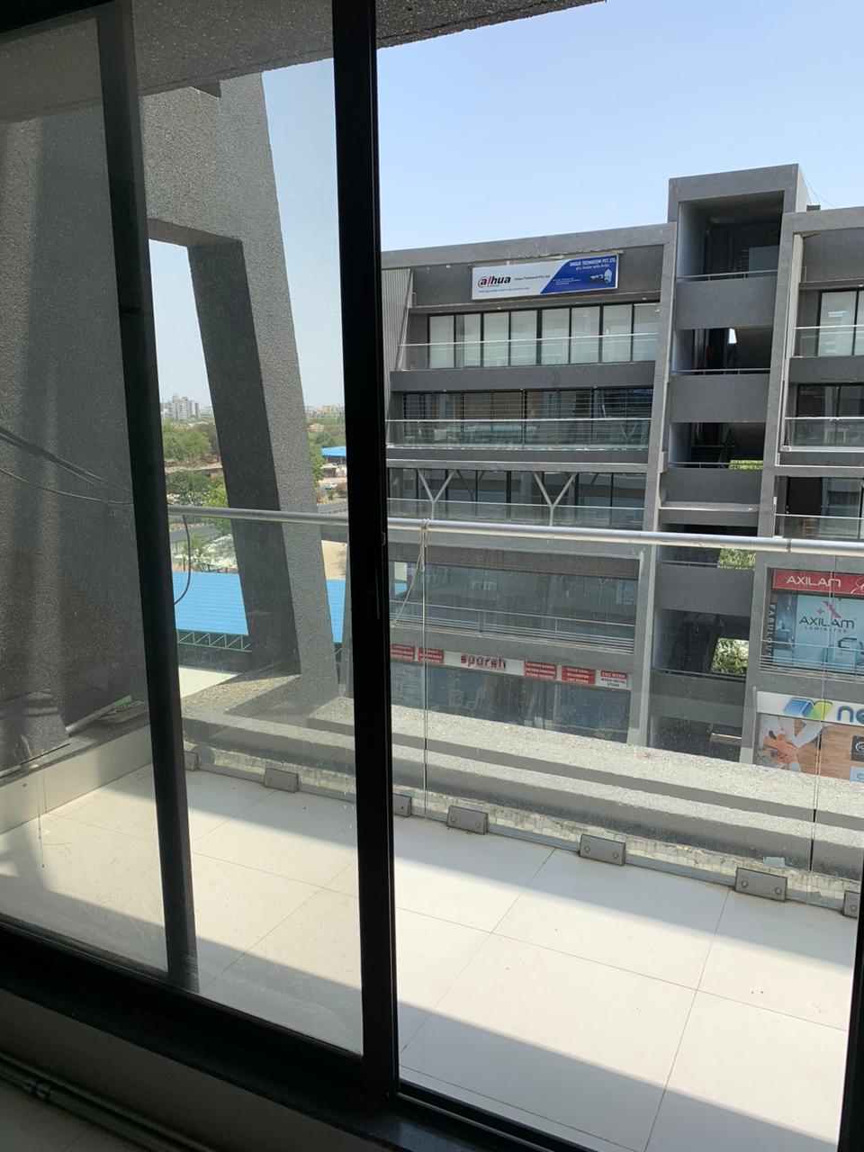 Office 800 Sq. Ft. Commercial Office for Rent in Gota Ahmedabad - Media 2