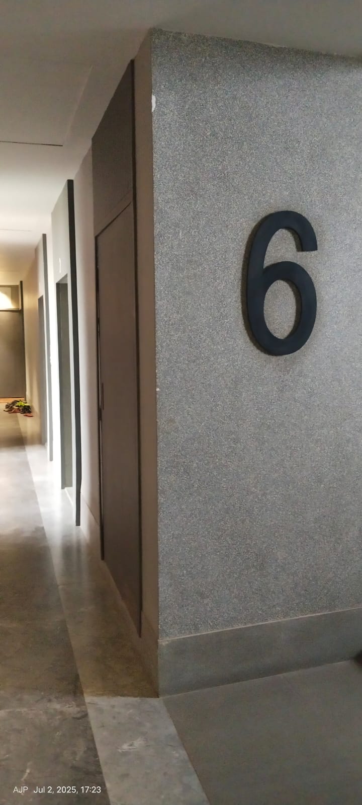 Office 1051 Sq. Ft. Commercial Office for Rent in Thaltej Ahmedabad - Media 4