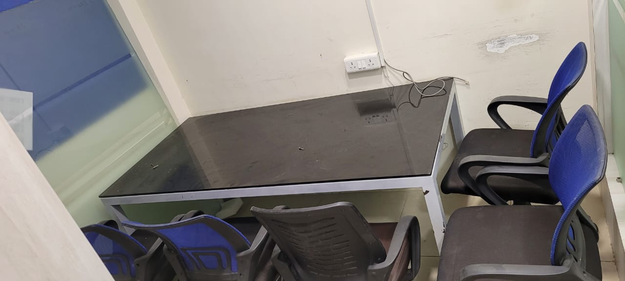 Office 1100 Sq. Ft. Commercial Office for Rent in Sg Highway Ahmedabad - Media 2