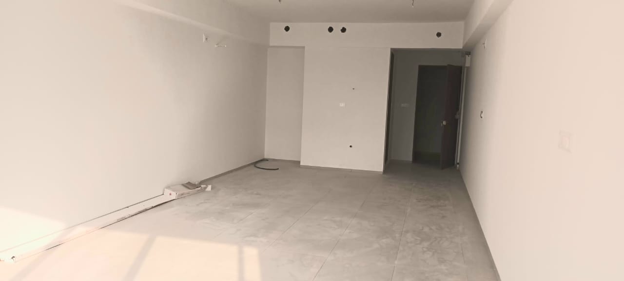 Office 900 Sq. Ft. Commercial Office for Rent in Sola Ahmedabad - Media 4